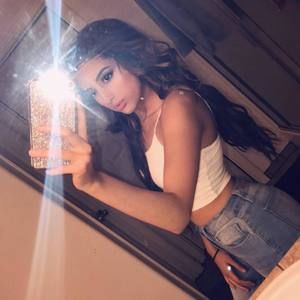 Meet your Posher, Abigail